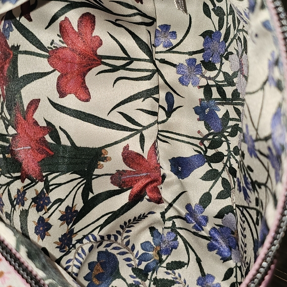 Gucci Pink Women's Bag with Gold Chain - Picture 13 of 13